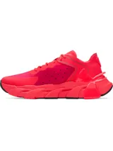 Championes de entrenamiento Under Armour modelo Halo Trainer, color rojo vibrante. Presentan tecnología de amortiguación UA HOVR reactiva, parte superior ligera con perforaciones para ventilación, estabilizador de tobillo y contrafuerte externo en el talón para mayor soporte y estabilidad.