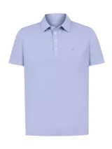 Remera polo de manga corta color lila, confeccionada en mezcla de algodón y sorona, con cuello camisero, cierre frontal de cuatro botones y pequeño logo de pato bordado en el pecho.