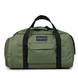 Bolso tipo duffel Jansport Weekender Medium, color verde oliva, con asas de mano y correa de hombro ajustable en color negro. Presenta un bolsillo frontal con cierre y el logo de la marca bordado.