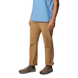 Pantalón de trekking color marrón claro, con cintura ajustable, rodillas articuladas, bolsillos laterales, bolsillo de seguridad con cremallera, refuerzo en la entrepierna, trabilla para cinturón multifuncional y bolsillos traseros.