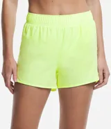 Short deportivo verde oscuro, modelo runner, con cintura elástica y pequeño bolsillo interior.