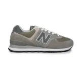 Championes New Balance modelo ML574BBR, color gris con detalles en blanco, confeccionados en gamuza y malla, con logo "N" característico en los laterales y entresuela ENCAP.