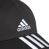 Gorro Adidas de béisbol negro con logo Adidas Badge of Sport bordado en blanco en el frente y tres tiras blancas en la visera.