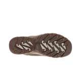 Zapato de cuero color marrón con cordones, diseño de punta redonda y suela de goma con relieve para mayor tracción.