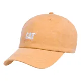 Gorra de seis paneles color mostaza con efecto desgastado, visera curva y logo de la marca bordado en blanco en el panel frontal.