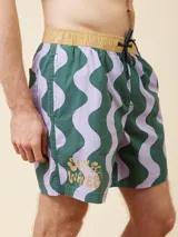 Short de baño estampado con cintura en contraste.
