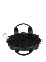 Cartera tipo bolso de mano Hush Puppies color negro, con diseño estructurado, doble asa superior con logo grabado y correa ajustable extraíble. Presenta el nombre de la marca en relieve en el frente y un detalle de nudo decorativo en uno de los laterales.