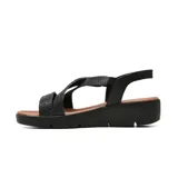 Sandalia casual de cuero color negro con textura grabada, tiras cruzadas en el empeine y taco bajo con plataforma.