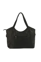 Cartera tipo bolso de hombro color negro, confeccionada en material simil cuero. Presenta un diseño amplio con cierre superior, asas fijas y detalles de correas decorativas con hebillas metálicas en los laterales.