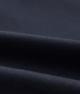 Legging deportiva de tiro alto confeccionada en poliamida con tecnología Dry, diseñada para ofrecer transpirabilidad y secado rápido durante la actividad física.