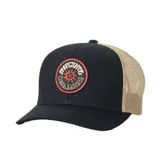 Gorra trucker Rip Curl color negro con red trasera beige y parche frontal circular bordado con diseño alusivo al surf.