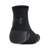 Pack de tres pares de medias deportivas Under Armour Performance Tech, de corte medio, color gris con detalles en negro.