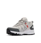 Championes de trekking Columbia Peakfreak II OutDry, color gris claro con detalles en gris oscuro y naranja. Incorporan tecnología impermeable OutDry, entresuela TechLite+ y suela Adapt Trax.