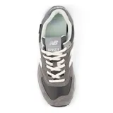 Championes urbanos New Balance modelo 574 Cordura, color gris con detalles en blanco y celeste. Confeccionados en una combinación de gamuza y malla resistente, presentan el logo N característico en los laterales, entresuela con tecnología ENCAP y suela de goma con motas.