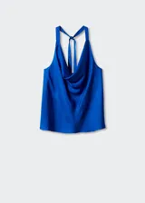 Top azul eléctrico de satén con cuello drapeado y tirantes finos.