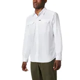 Camisa de manga larga Columbia modelo Silver Ridge 2, color blanco, con bolsillos frontales con solapa, cuello camisero y cierre de botones. Cuenta con tecnología Omni-Shade y Omni-Wick.
