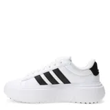 Championes Adidas Grand Court con suela de plataforma, diseño en color blanco con las icónicas tres rayas laterales en negro. Presentan un estilo urbano con cordones y una suela gruesa texturizada.
