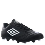 Championes de fútbol 11 Umbro modelo Classico II HG, color negro con detalles en blanco. Presentan un diseño clásico con costuras reforzadas en la puntera para mayor durabilidad, cierre con cordones y suela con tapones diseñados para ofrecer tracción en superficies de césped natural o sintético.