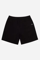 Bermuda de gabardina negra, corte recto, con cintura elastizada ajustable y logo bordado.