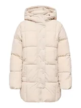 Campera puffer larga con capucha ajustable, cierre frontal combinado de botones a presión y cremallera, y puños internos. Diseño acolchado de corte recto.