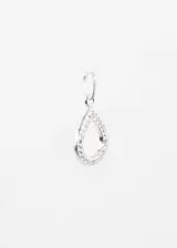 Dije con forma de lágrima calada, de plata 925 con zirconias.