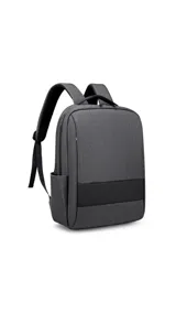 Mochila urbana de diseño minimalista en color gris, con compartimento acolchado para notebook, espalda ergonómica y faja posterior para sujeción en valijas.