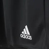 Short deportivo Adidas Parma 16 de hombre, color negro con logo blanco.