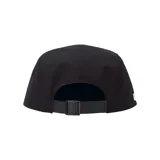 Gorro tipo cap de cinco paneles en color negro, confeccionado con tecnología GORE-TEX. Presenta el logo de Supreme bordado en un parche rectangular en la parte frontal y la inscripción GORE-TEX bordada en el lateral.