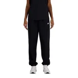 Pantalón de jogging negro de tela French Terry, con logo bordado de New Balance en blanco.