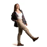 Camisa de viyela a cuadros, de manga larga, con cuello camisero y cierre frontal con botones.