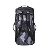 Bolso de viaje tipo duffle Rip Curl con capacidad de 45 litros, estampado de montañas en tonos grises y negros. Cuenta con múltiples compartimentos con cierre, correas de transporte reforzadas y logo de la marca en el frente.