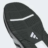 Championes Adidas Dropset Base negros con las tres tiras blancas.