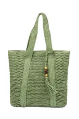 Bolso tipo tote de paja tejida en color natural, con asas trenzadas. Presenta un detalle colgante decorativo con borla y cuentas de madera.