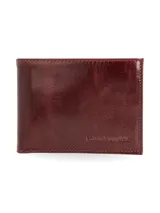 Billetera de cuero color bordó, de diseño clásico y plegable, con el logotipo de la marca grabado en la esquina inferior derecha.
