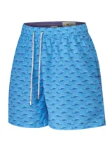 Short de baño celeste con estampado de delfines en azul y blanco, cintura elástica con cordón ajustable y bolsillos laterales.
