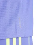 Musculosa deportiva Adidas Own The Run color lila con logo blanco estampado en el pecho.