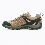 Championes de trekking Merrell modelo Accentor 3, confeccionados en una combinación de ante y malla transpirable en tonos beige y marrón. Presentan refuerzos negros, puntera protectora de goma y suela de alta adherencia diseñada para terrenos irregulares.