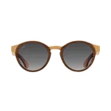 Lentes de sol con armazón de madera de diseño circular, con cristales oscuros degradados y puente nasal de madera clara.