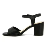 Sandalias de tacón medio cuadrado, color dorado, con tira ancha en el empeine y pulsera ajustable al tobillo con hebilla metálica.