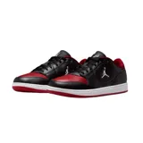 Championes Nike Jordan Court Connect Low de color negro con suela blanca y detalles del logo Jumpman en blanco.
