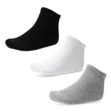 Pack de tres pares de medias cortas tipo soquete, en colores negro, blanco y gris melange, con diseño liso y elástico en el tobillo.