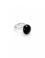 Anillo plateado con una cuenta esférica de cristal de Murano color negro.