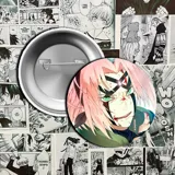 Pin metálico con la imagen de Naruto sonriendo.