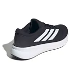 Championes de running Adidas Runfalcon 6, color negro con las tres tiras características en blanco en los laterales y entresuela Cloudfoam blanca.
