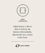 Pantalón legging deportiva de microfibra color celeste, con diseño ajustado al cuerpo, sin costuras en el gancho y detalle fruncido en la cintura.