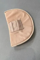 Par de hombreras desmontables blancas para colocar en los breteles del soutien.