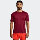 Remera Saucony Stopwatch de manga corta, color bordó melange, con cuello redondo y ajuste cómodo para entrenamiento.