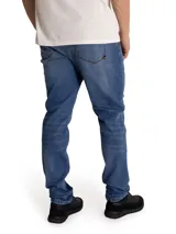 Pantalón de jean azul con corte slim, diseño clásico de cinco bolsillos, cierre de cremallera y botón metálico.
