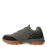 Championes de trekking Topper modelo Grove, color gris con detalles en negro y suela de goma color caramelo. Presentan un diseño robusto con refuerzos en la puntera y laterales, cordones jaspeados y una suela con relieve para mayor tracción.