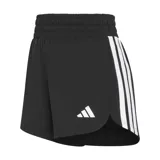 Short deportivo Adidas Pacer High de color negro, con cintura alta elástica ancha, las clásicas tres líneas blancas en los laterales y el logo de la marca estampado en blanco en la pierna.